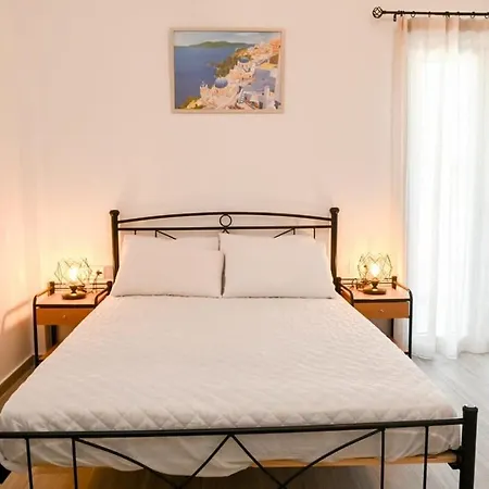 Santorini Life Vibrant Studio 50m From The Beach * بيريسا
