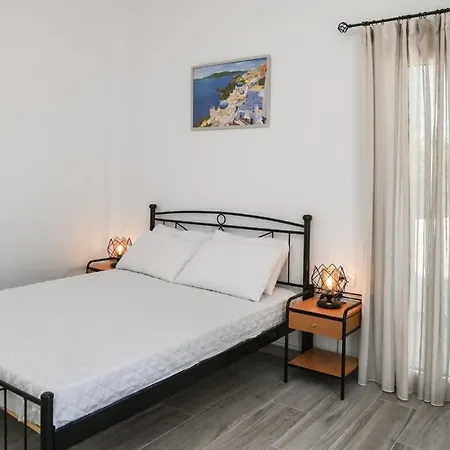 Santorini Life Vibrant Studio 50m From The Beach