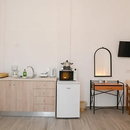 아파트 Santorini Life Vibrant Studio 50m From The Beach *