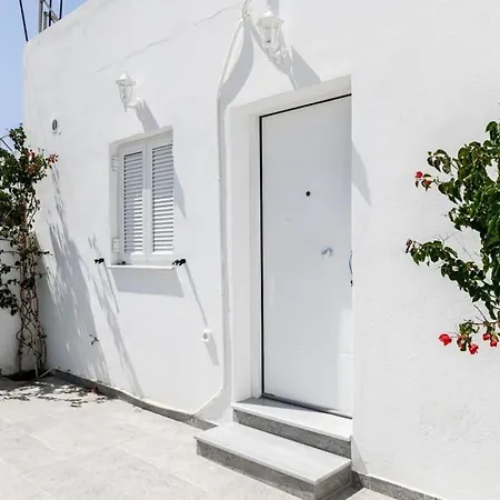 아파트 Santorini Life Vibrant Studio 50m From The Beach